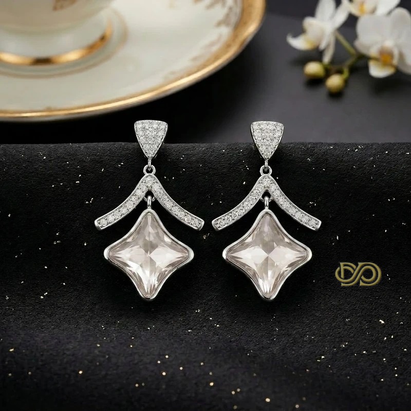 Pendientes de Diseño con Cristal y Chapados en Platino