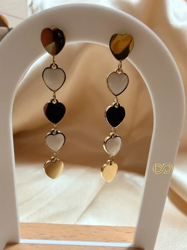 Pendientes Largos con Corazones Chapados en Oro 14K