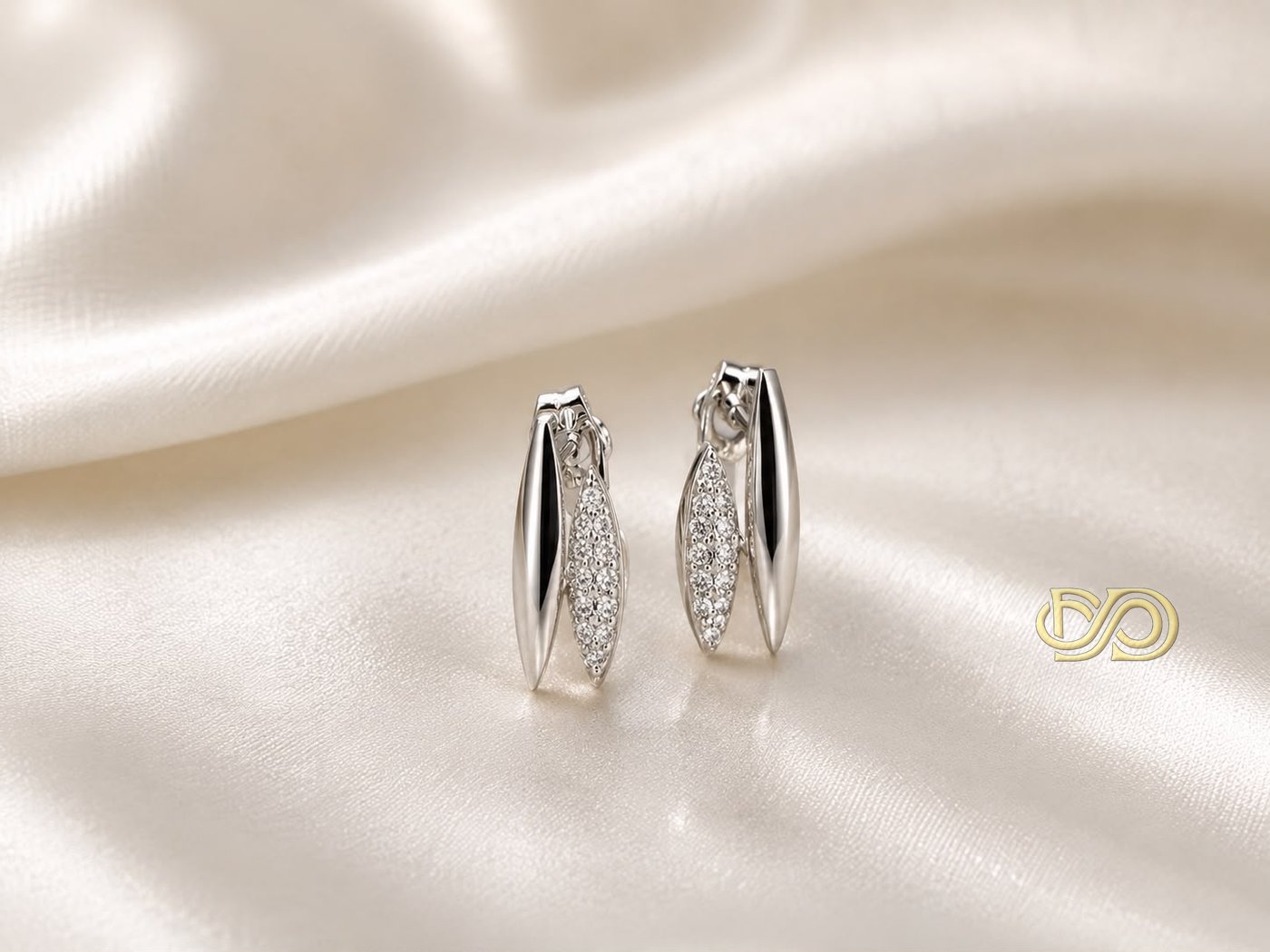 Pendientes Elegance Doble Hoja Chapados en Platino con Circonitas