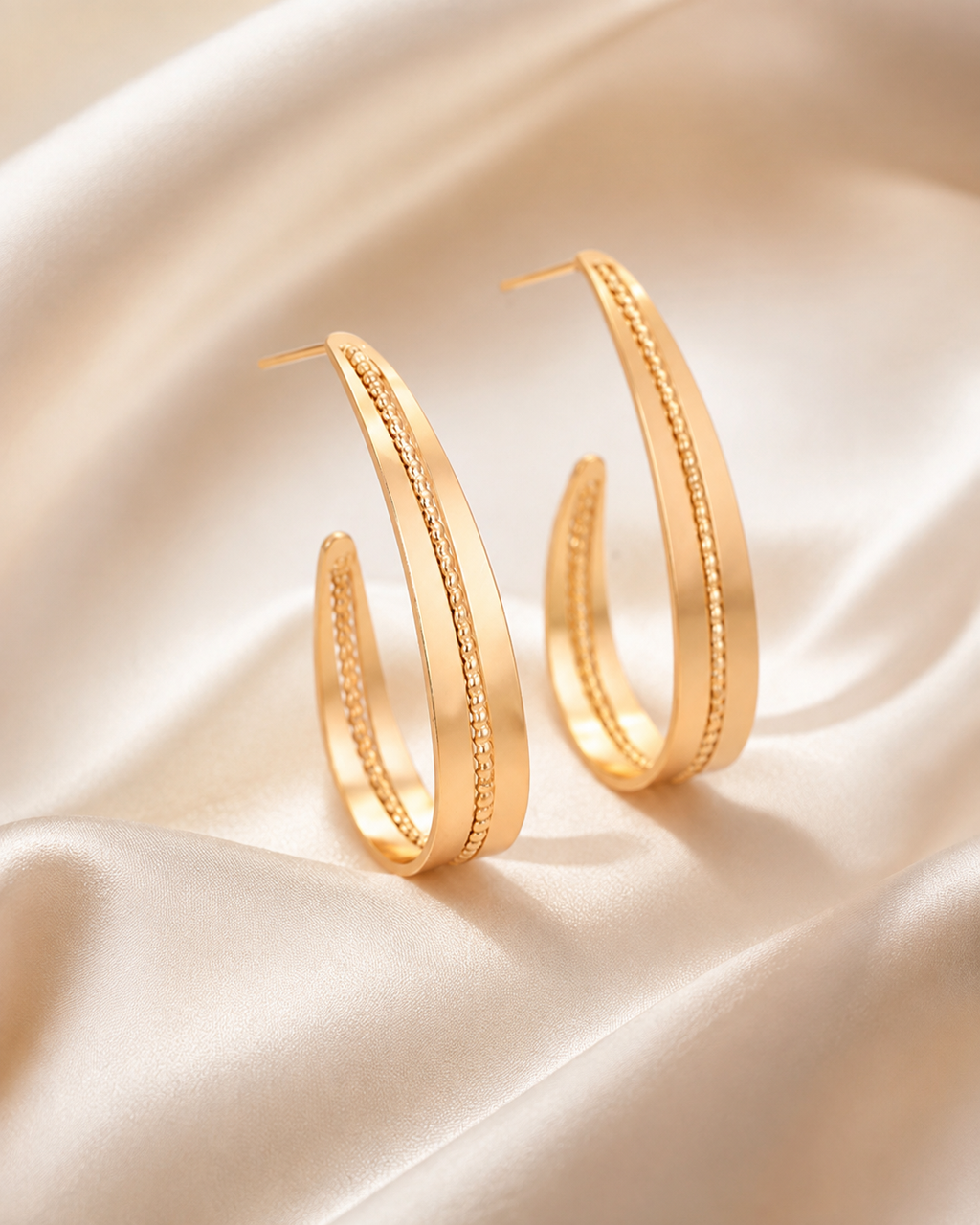 Palais d’Or Hoops | Sculptural Elegance