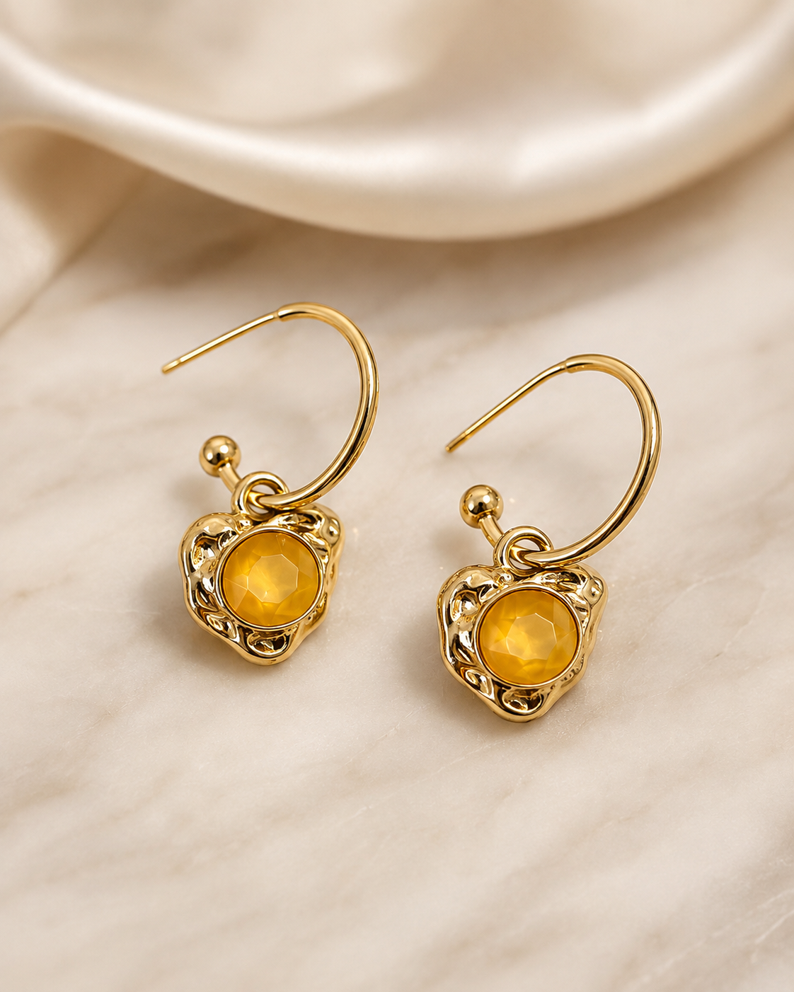 Pendientes Aurelia Miel · Chapado en Oro 14K