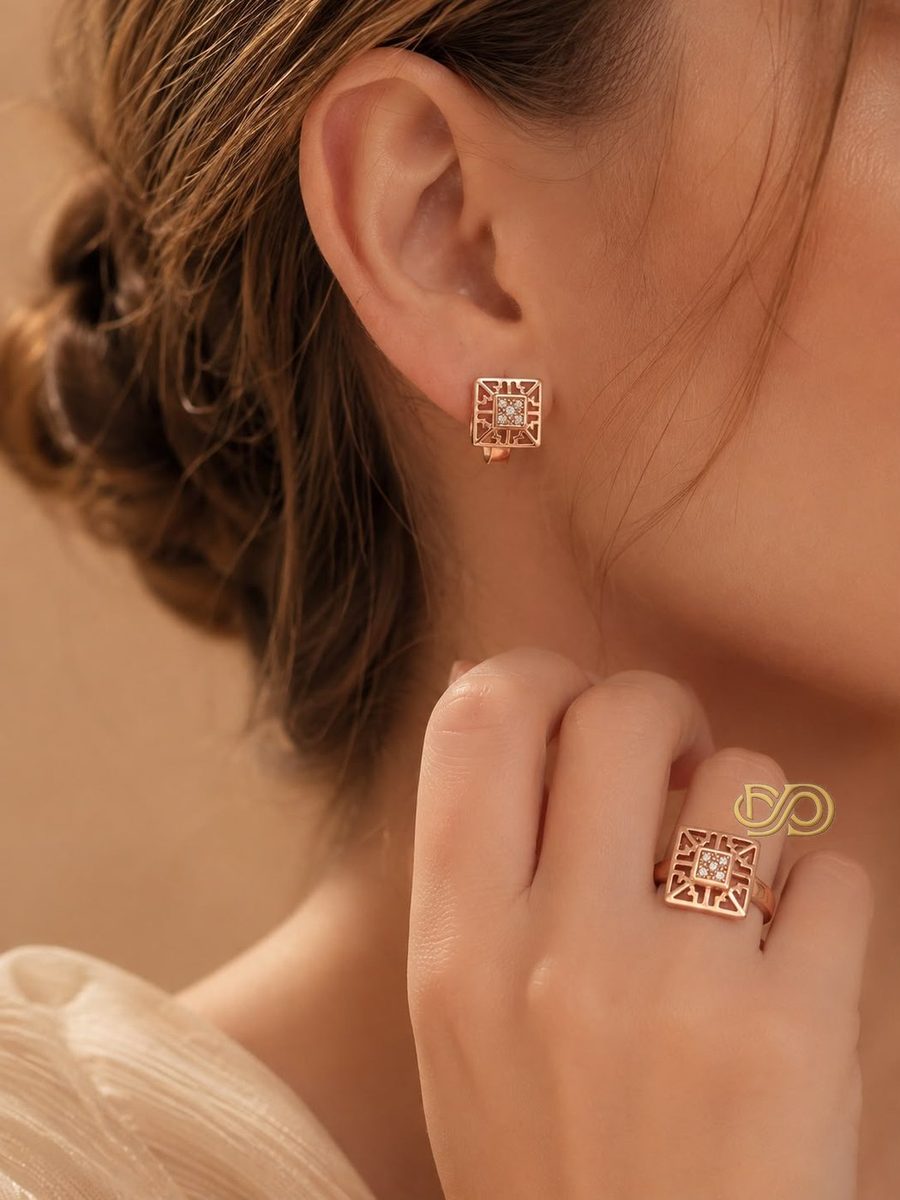 Conjunto Elegante Pendientes y Anillo Chapado en Oro 18K